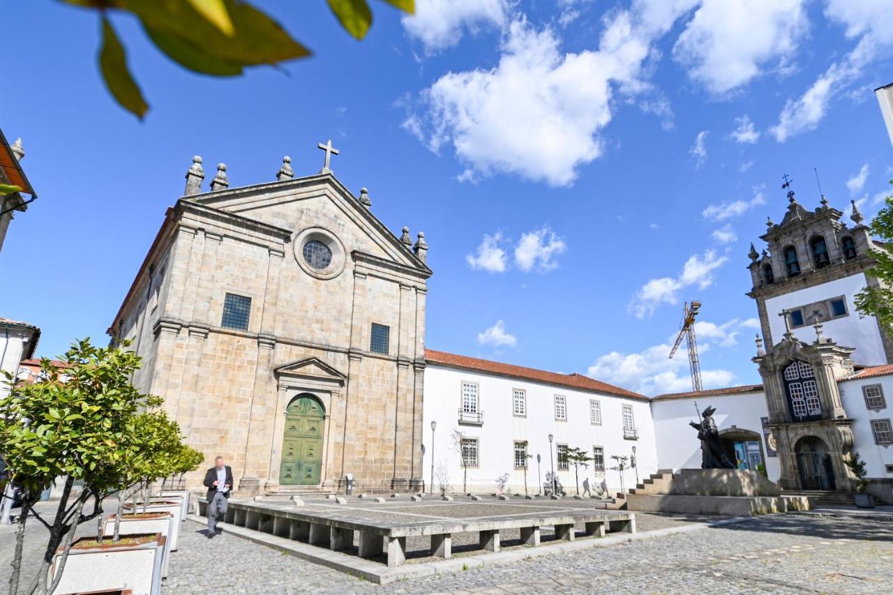 Apartamento Familiar Na Se De Braga - Afonso Henriques Apartment Luaran gambar